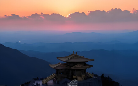 2025年端午节旅游攻略：湖北最值得去的10个地方！！